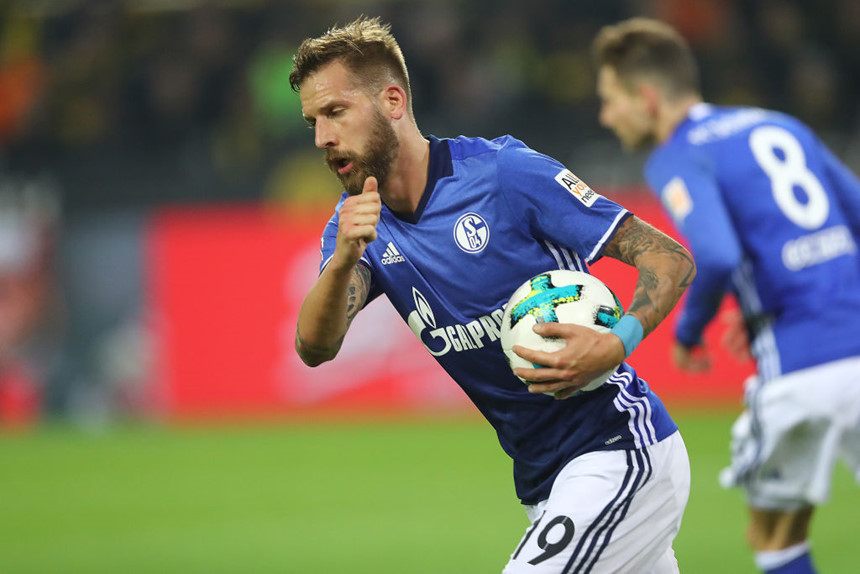 Dẫn trước 4-0, Dortmund vẫn bị cầm hòa 4-4 khó tin